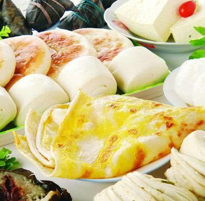 经常吃这4种食物,容易老年痴呆,再馋都要管住嘴,否则老了后悔