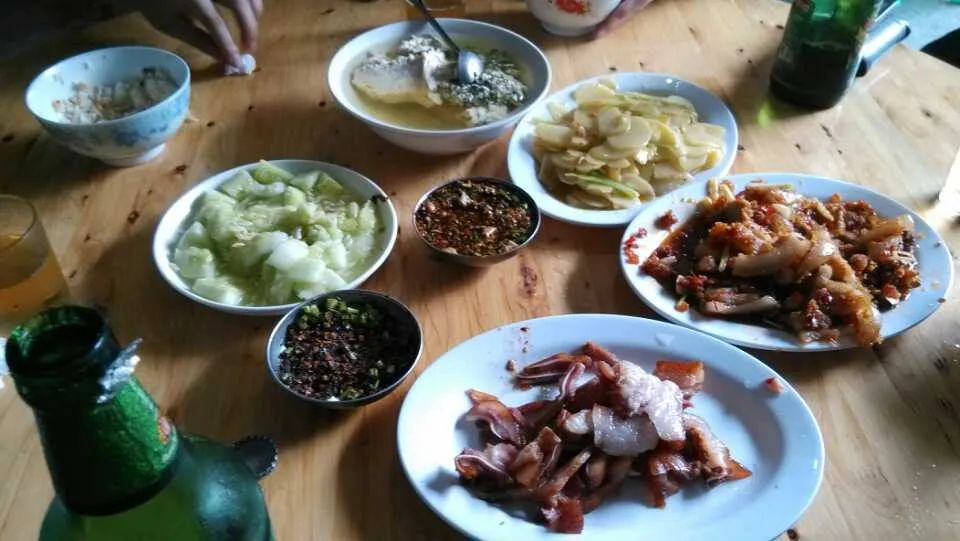 家门口的免费赏枫地,还能观云海、品美食