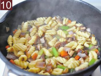 家有孩子,晚餐试试这样吃,肉 菜 主食一锅出,孩子爱吃,妈妈省事