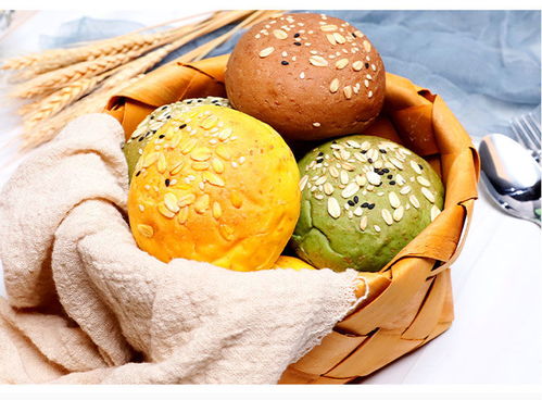 手撕面包与凉菜加工 健康低脂早餐的完美组合